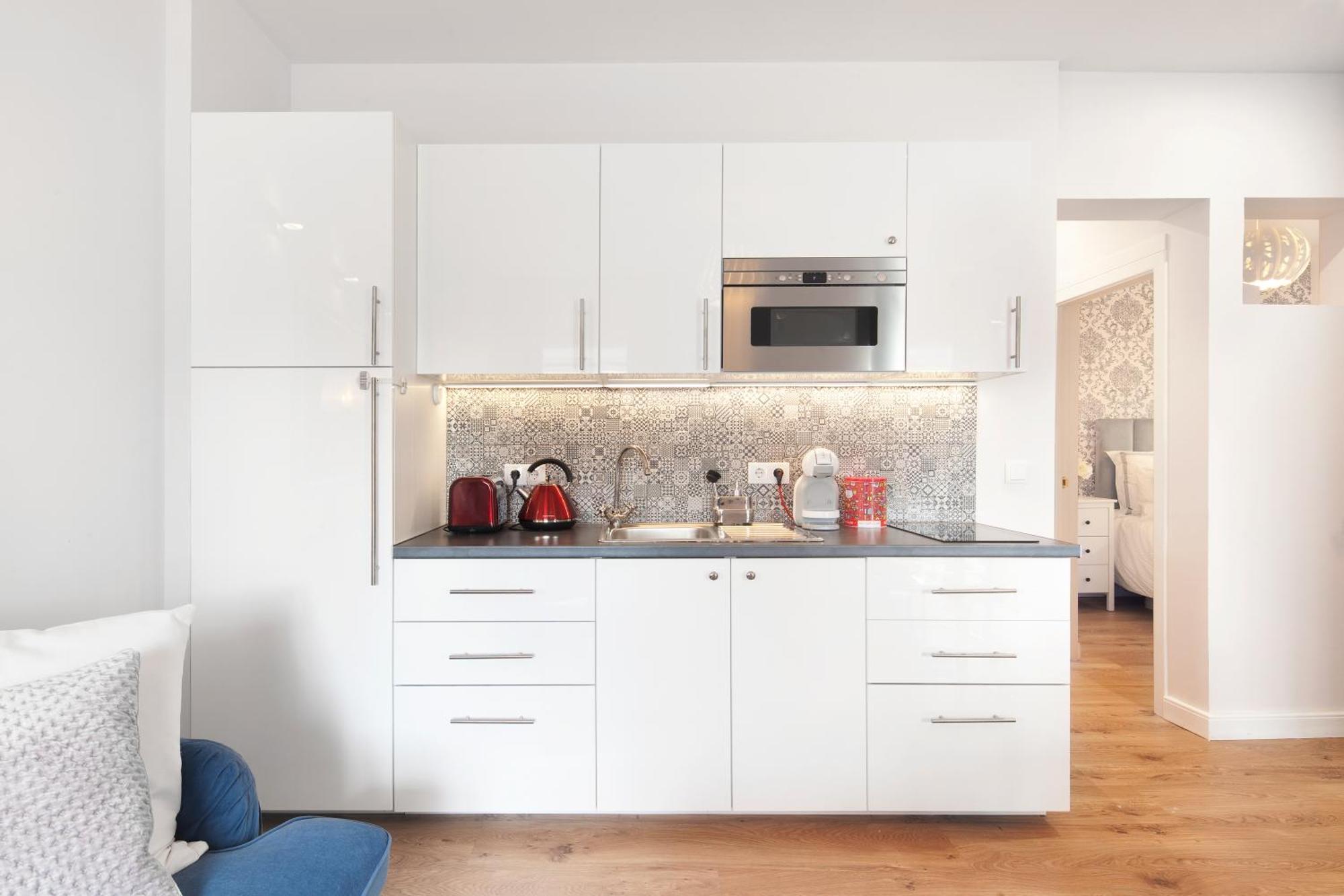 Apartment Charming Bright In